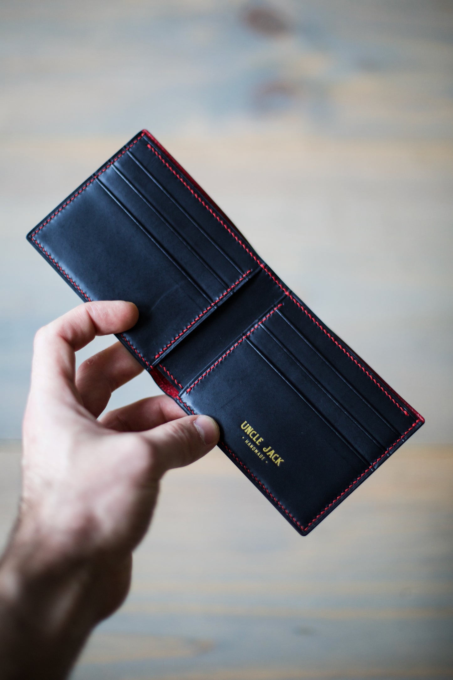 6 SLOT BIFOLD (black buttero leather)