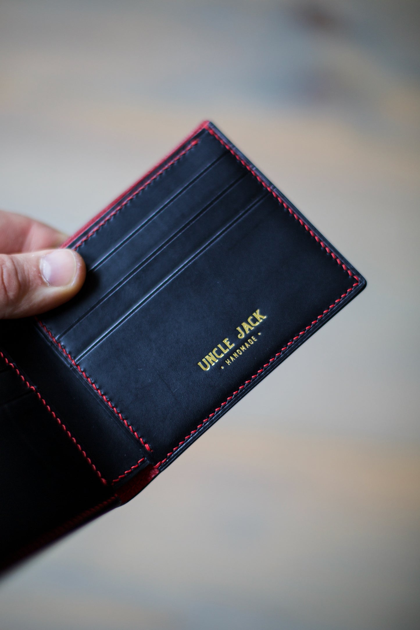 6 SLOT BIFOLD (black buttero leather)