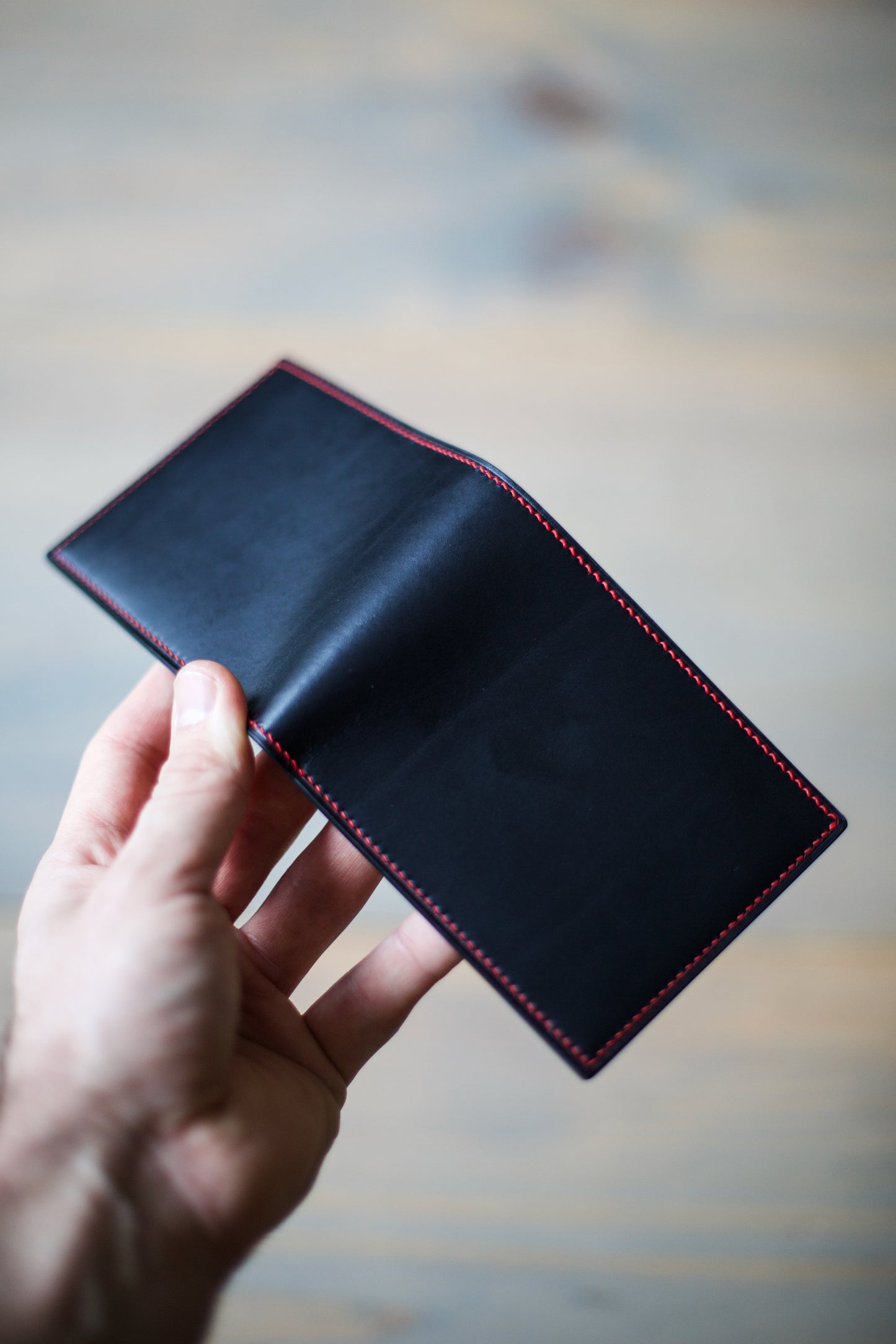 6 SLOT BIFOLD (black buttero leather)