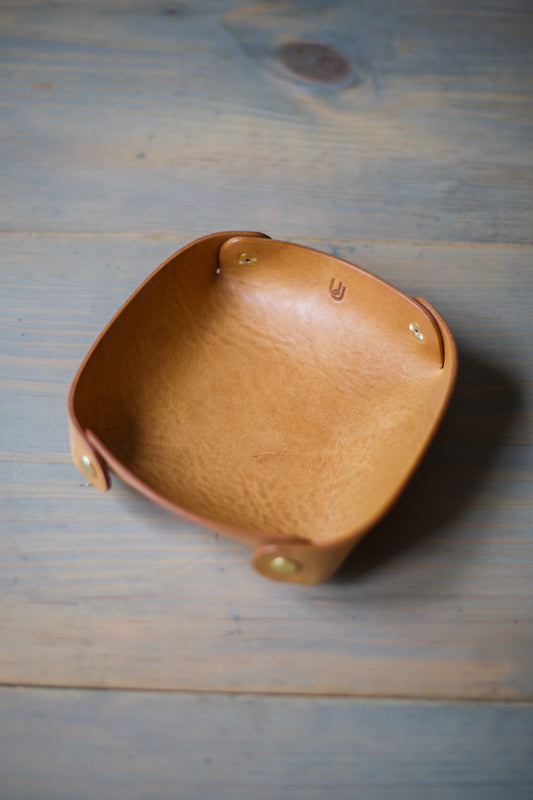 VALET TRAY (natural leather)