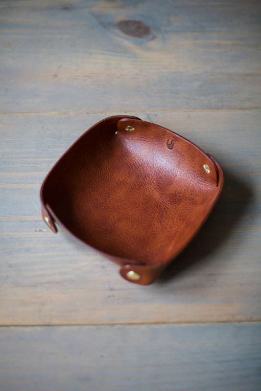 VALET TRAY (medium brown leather)