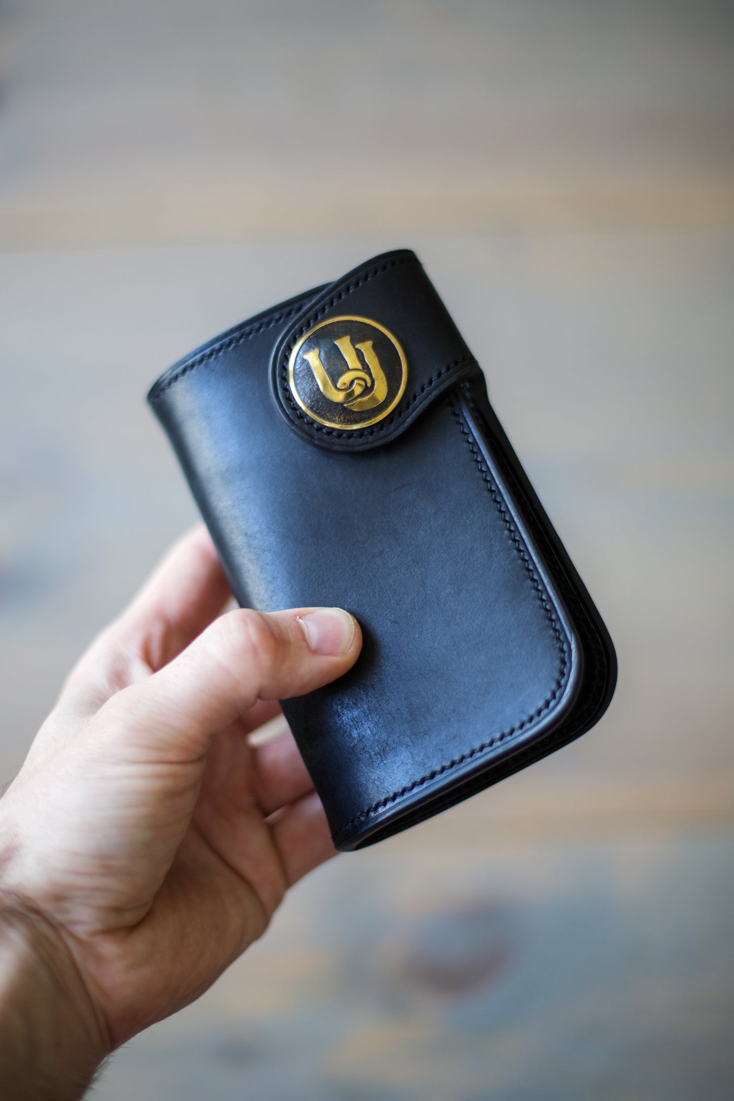 CONCHO WALLET (black veg tan leather)