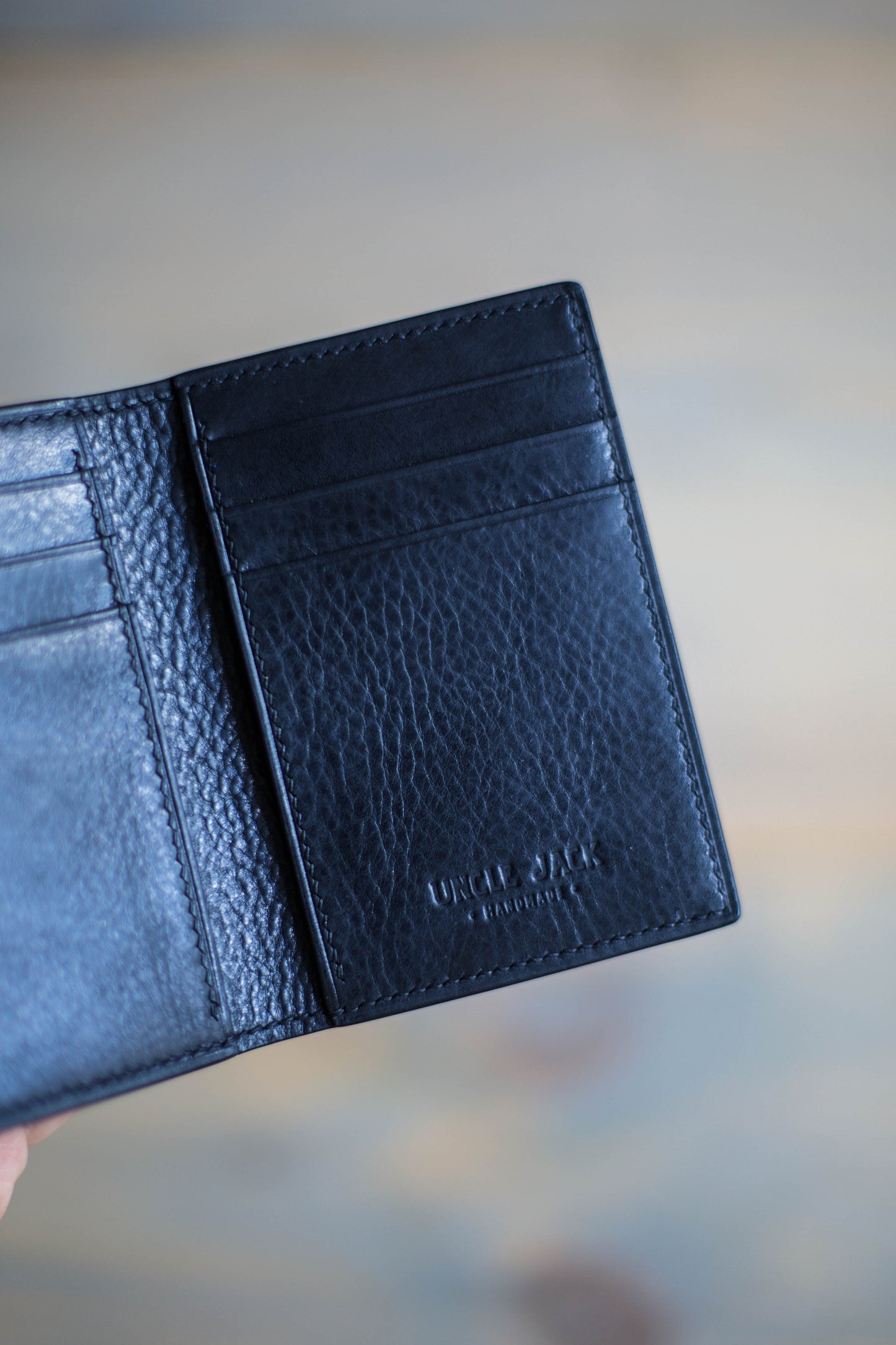 6 SLOT BIFOLD (black veg tan/ dark grey lizard leather)