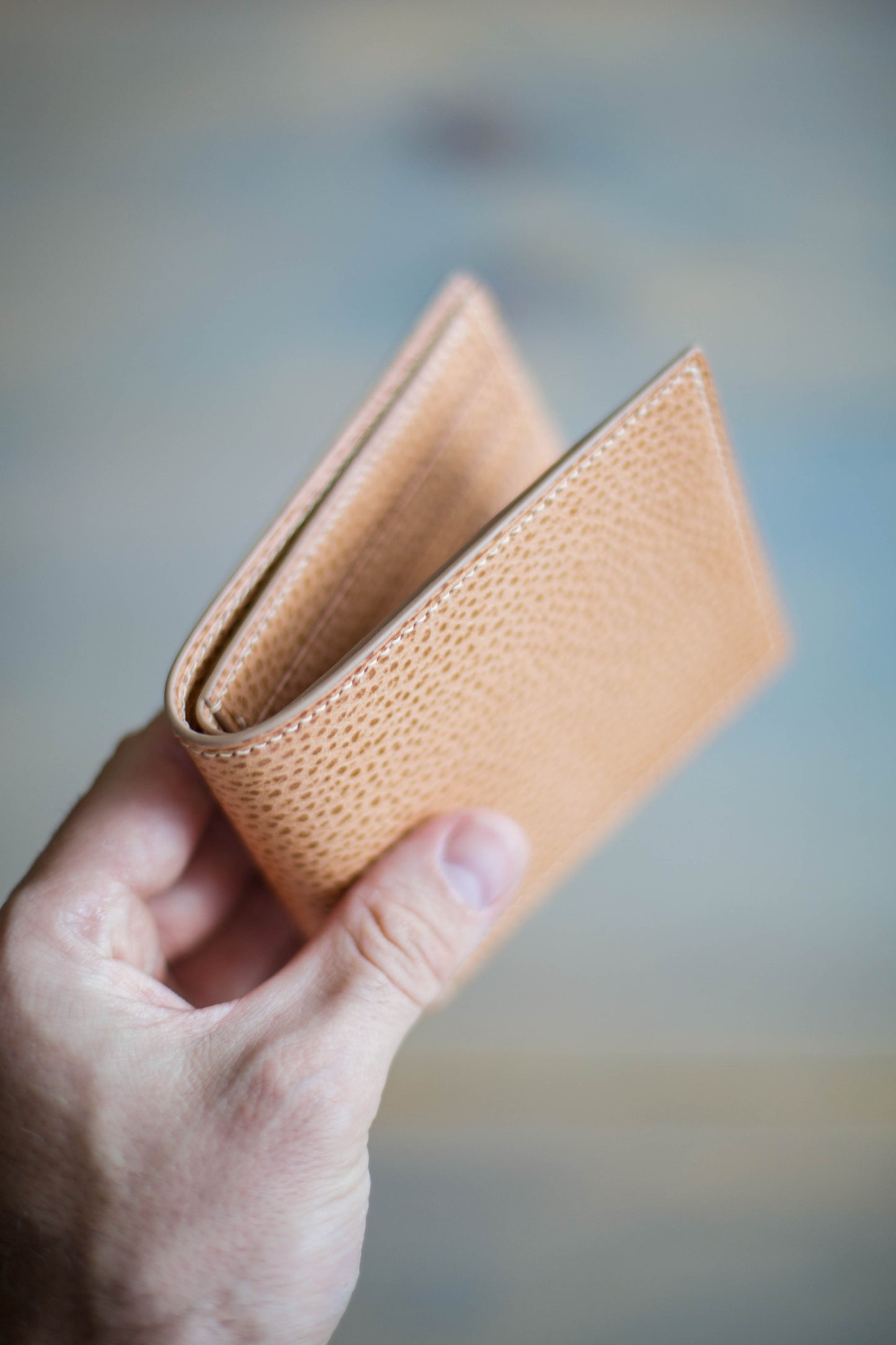 6 SLOT BIFOLD (natural dollaro leather)