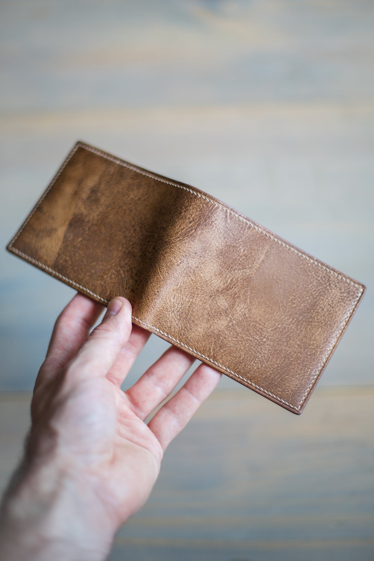 6 SLOT BIFOLD (brown Martina leather)