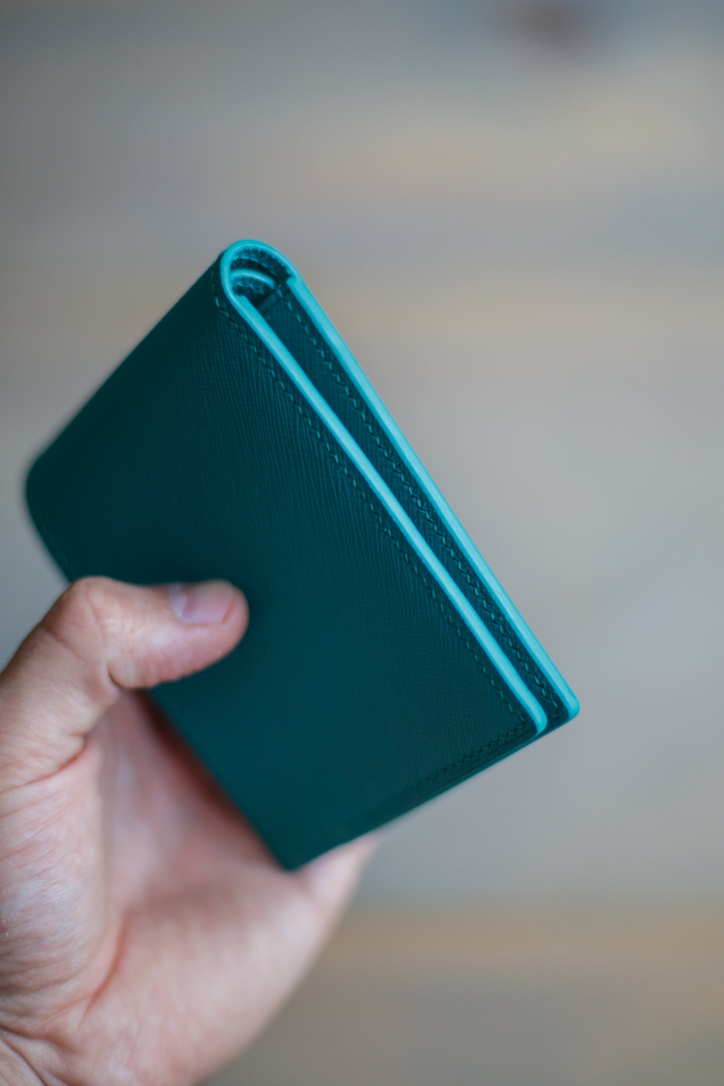 6 SLOT BIFOLD (turquoise saffiano leather)