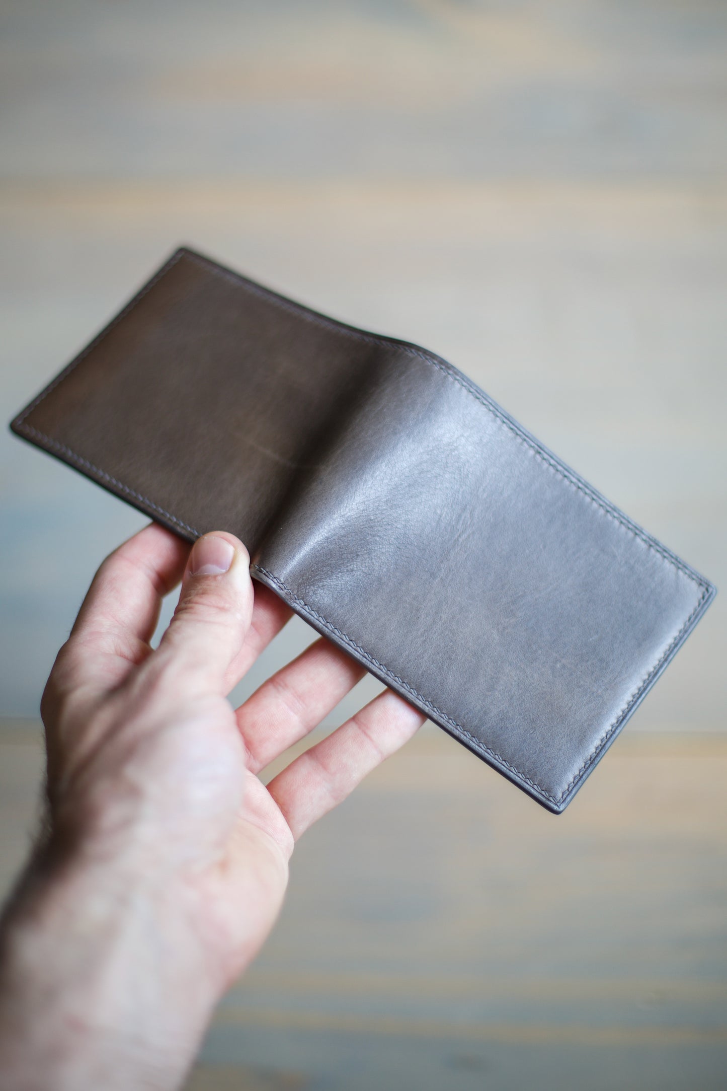 6 SLOT BIFOLD (grey veg tan leather)