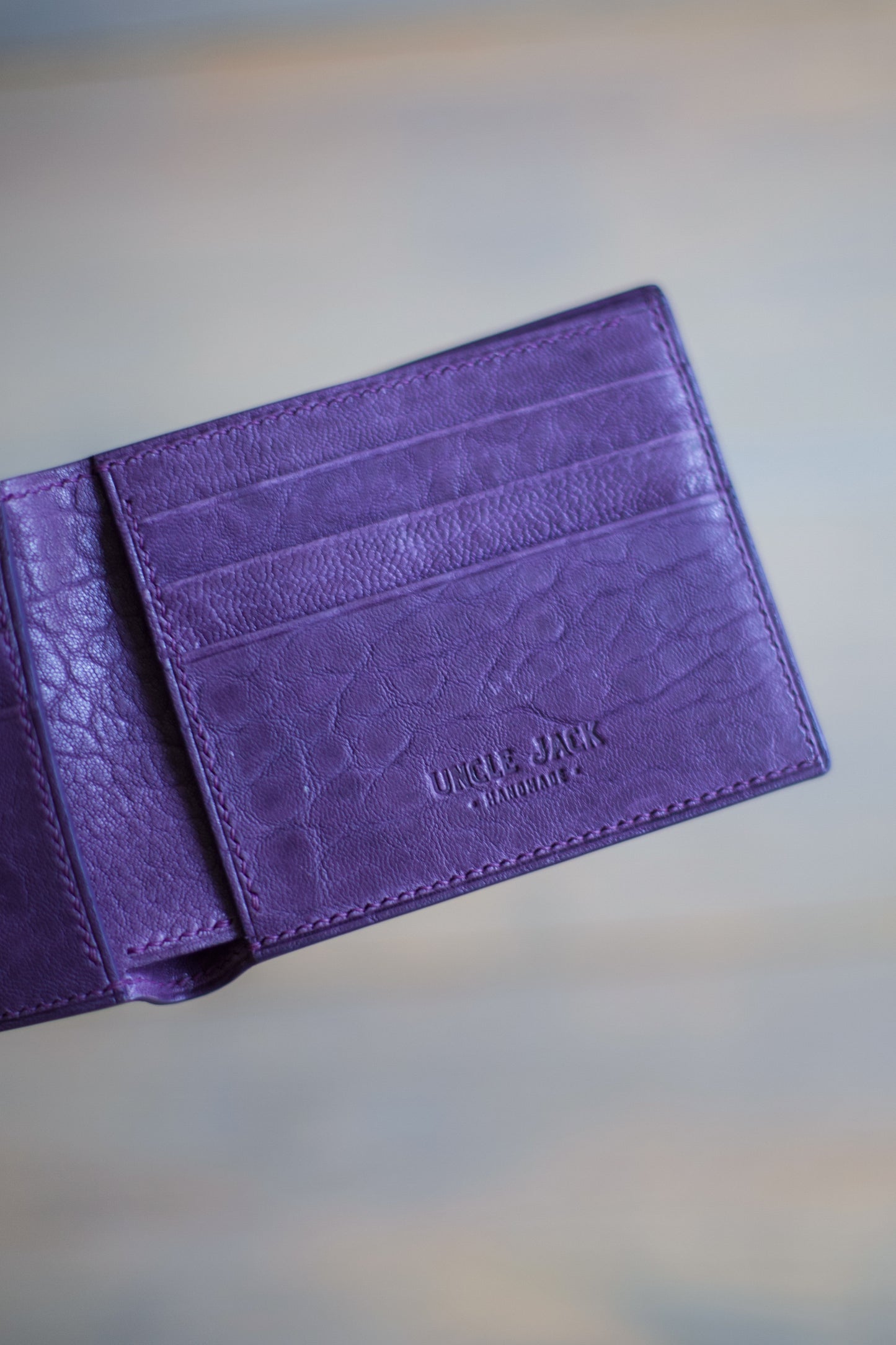 6 SLOT BIFOLD (purple lamb leather)