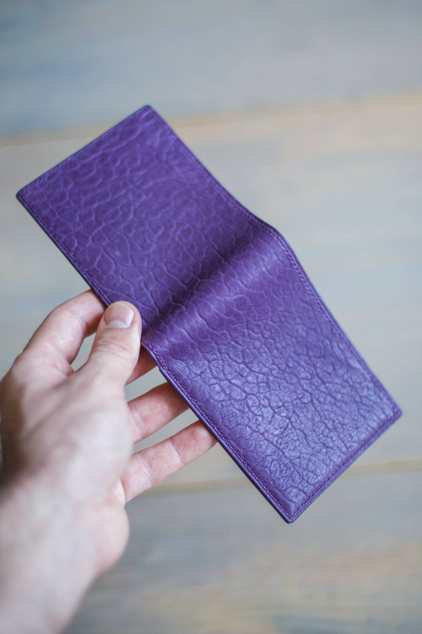 6 SLOT BIFOLD (purple lamb leather)