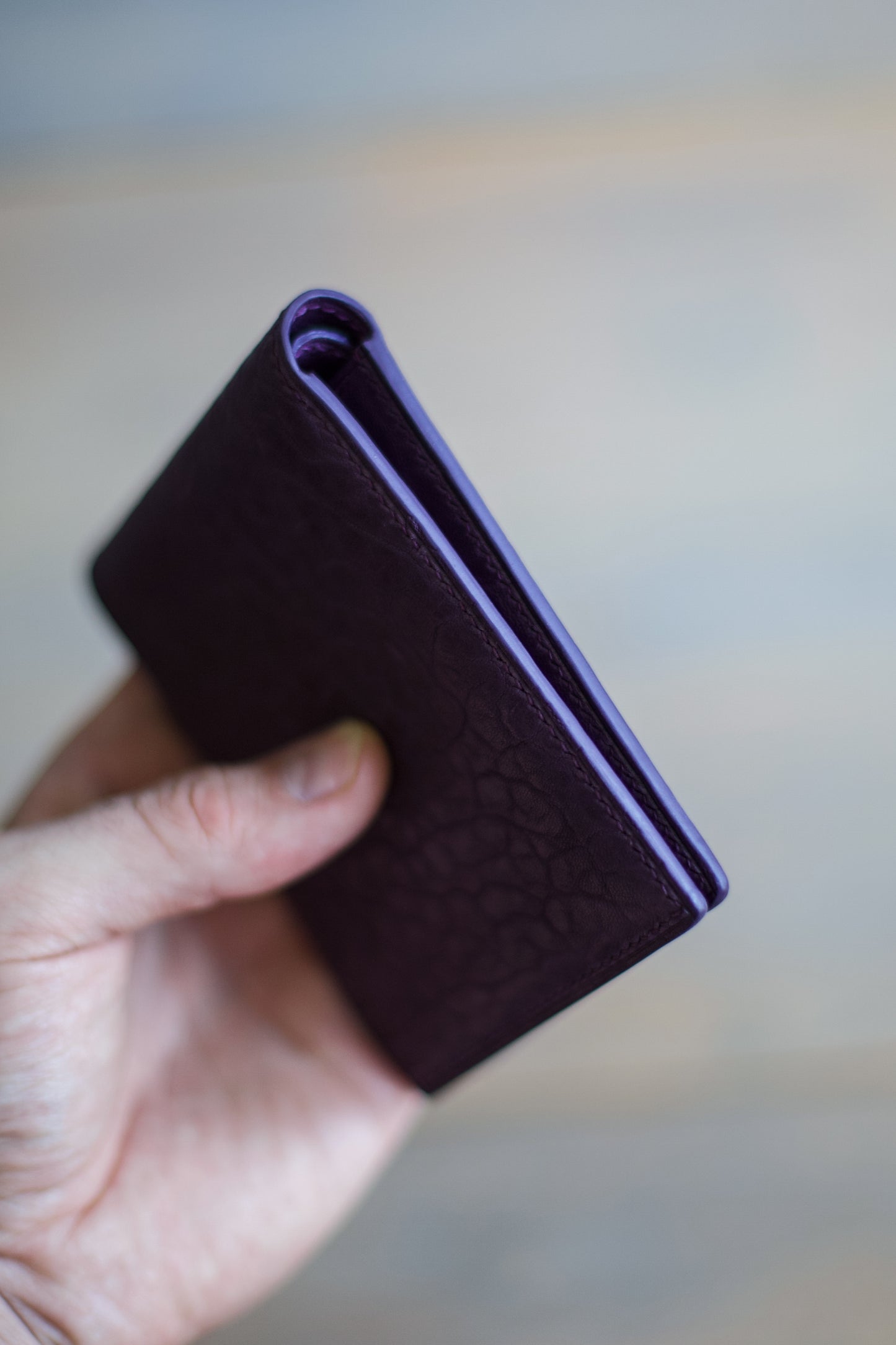 6 SLOT BIFOLD (purple lamb leather)