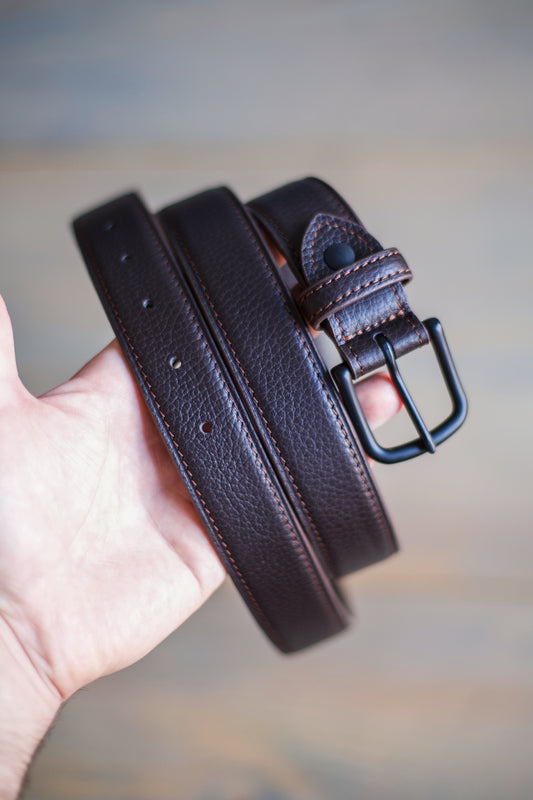 UNISEX BELT WITH BLACK BUCKLE (dark brown pebbled leather)