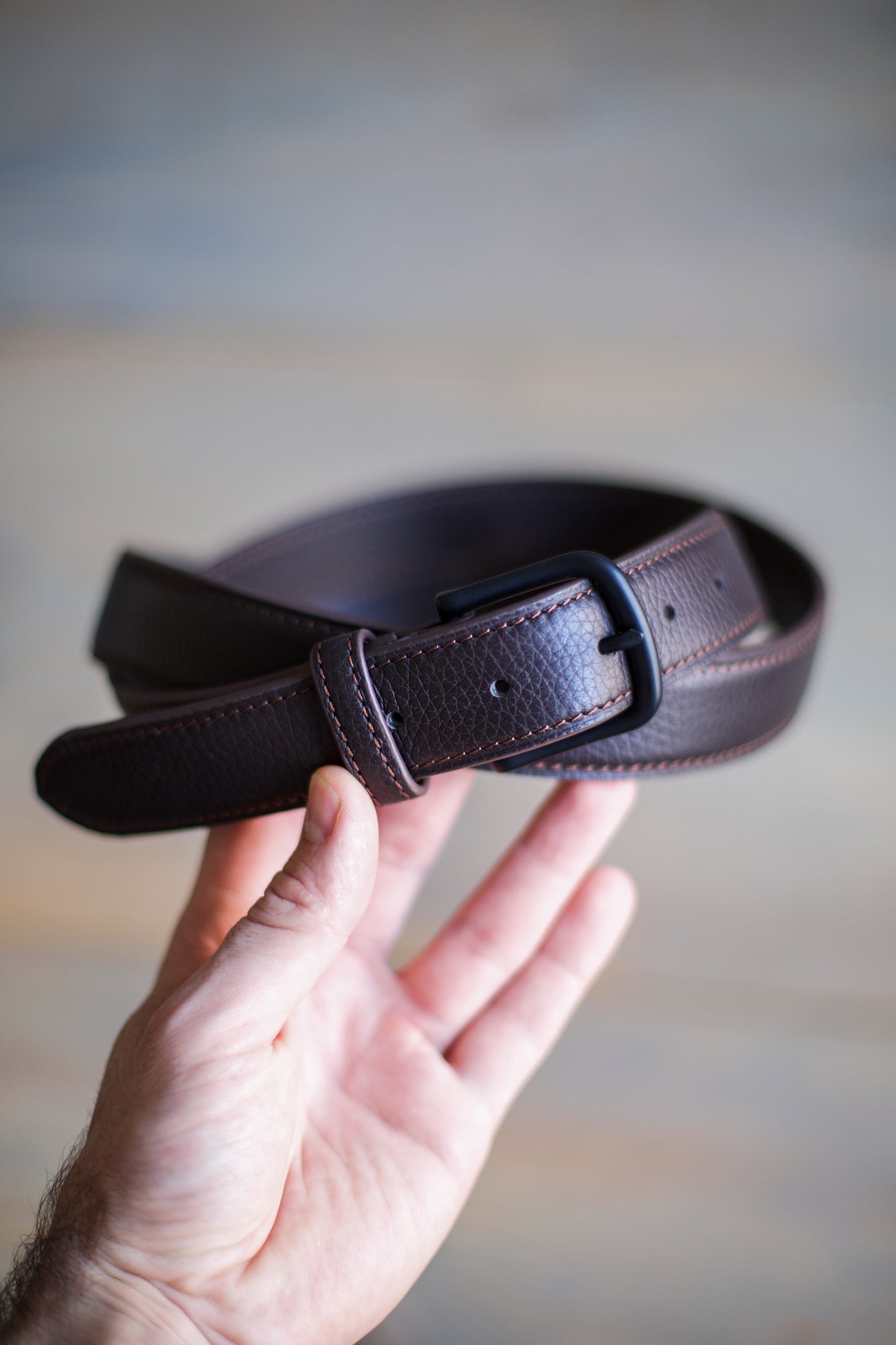 UNISEX BELT WITH BLACK BUCKLE (dark brown pebbled leather)