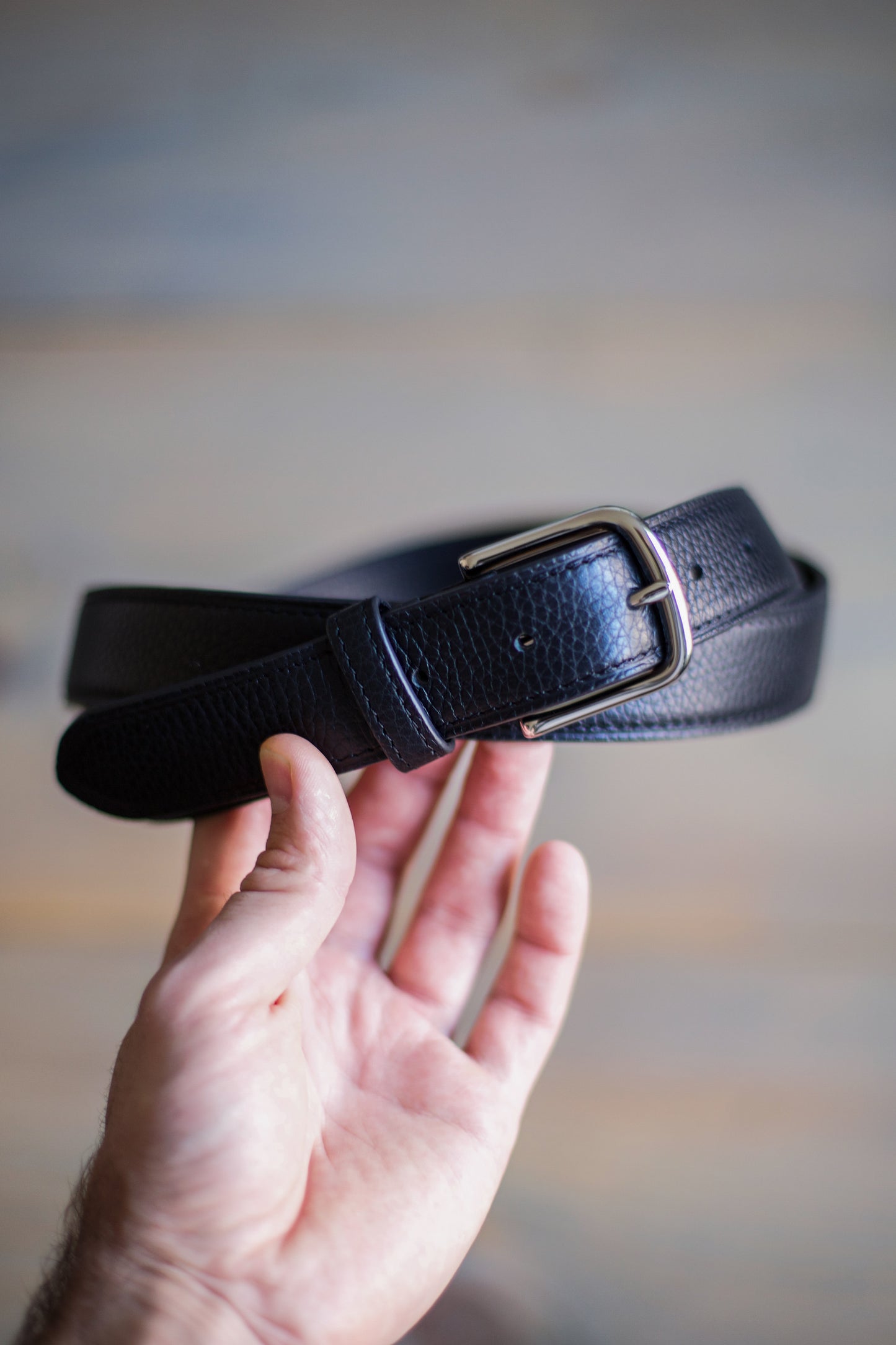 UNISEX BELT WITH SILVER BUCKLE (black pebbled leather)