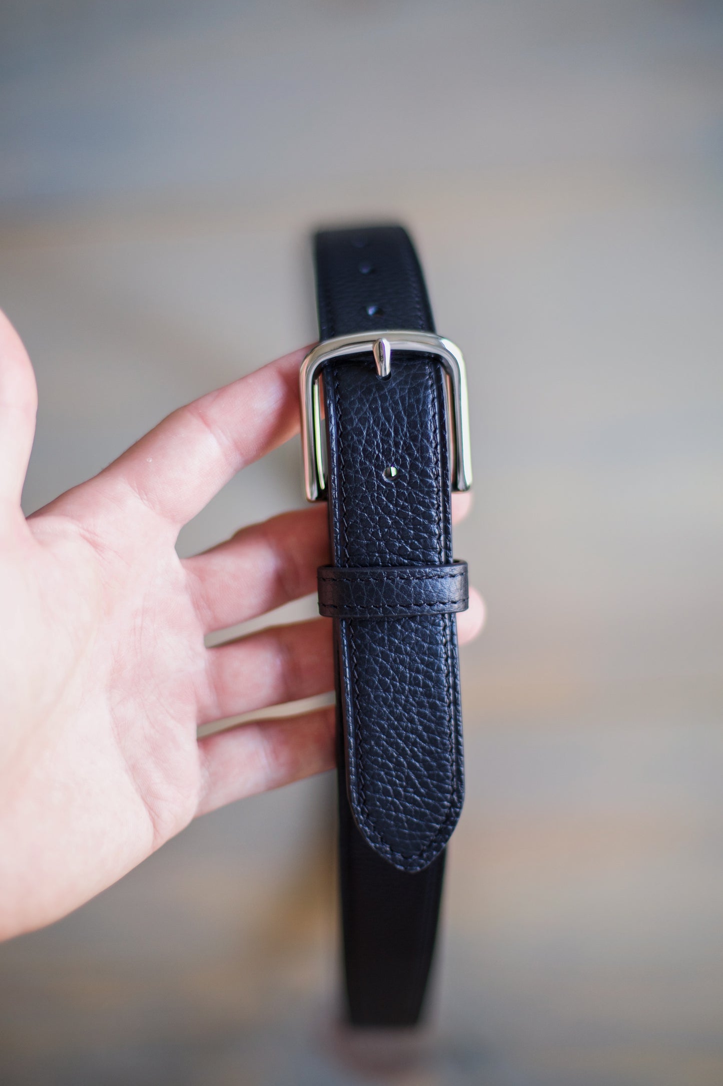 UNISEX BELT WITH SILVER BUCKLE (black pebbled leather)